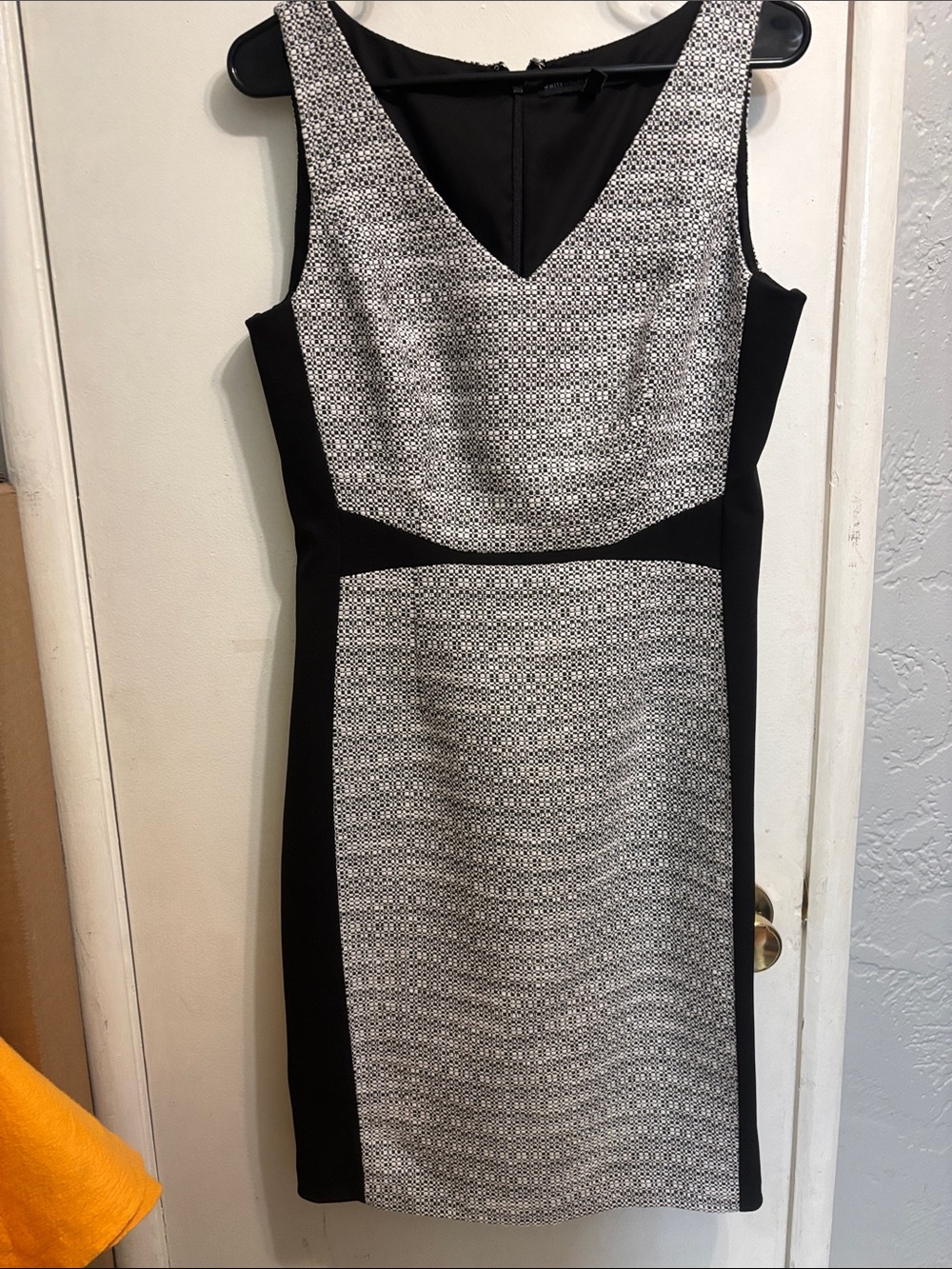 White House Black Market Black and White V-Neck Sheath Dress